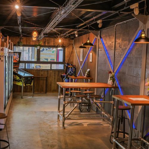 Brick-Clad Hideaway With Rare Craft Brews and Live Tunes for Electric Gatherings