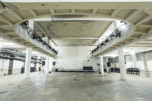 Raw Industrial Underground Theatre for Immersive Exhibitions