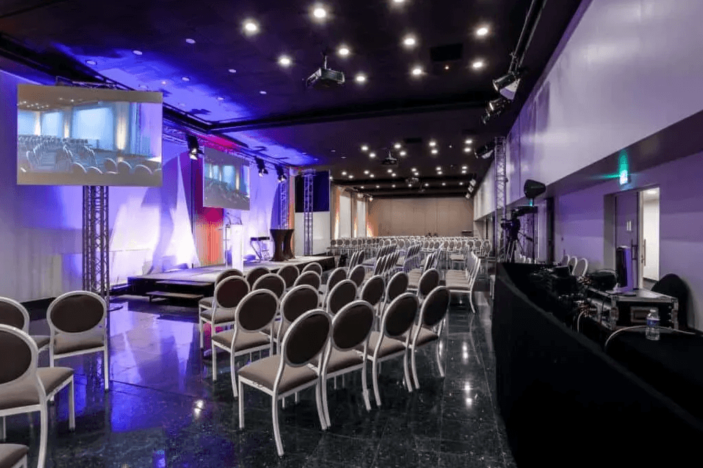 Modern Event Hall With Cutting-Edge Lighting for High-Impact Conferences