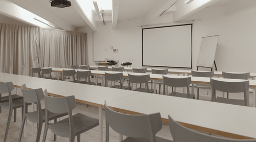Contemporary and Flexible Space for Inspiring Conferences and Presentations