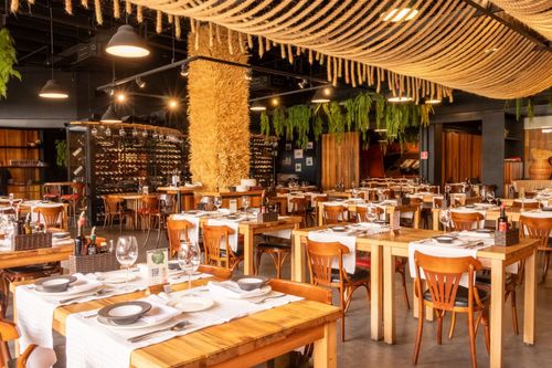 Charming Italian Restaurant With Eclectic Interiors for Memorable Gatherings